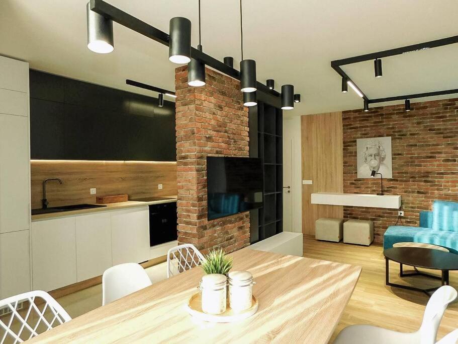 Queen'S Luxury Apartment Ohrid Ngoại thất bức ảnh